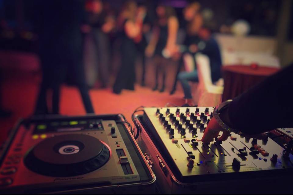 Dj Set