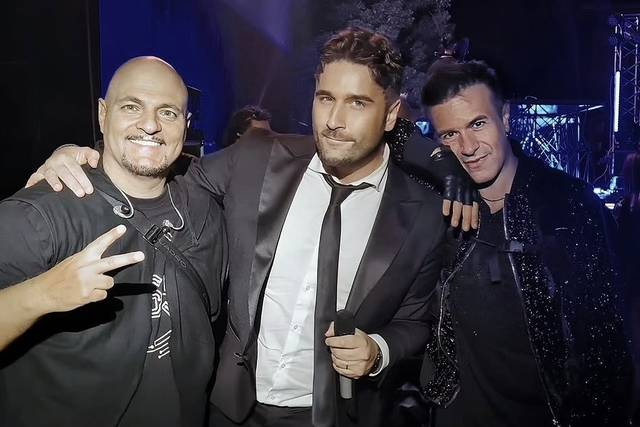 Opening act Eiffel 65