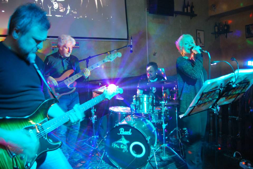 Band - disco music al pub