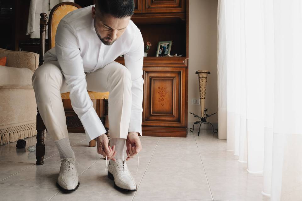 Preparazione-scarpe-bianco