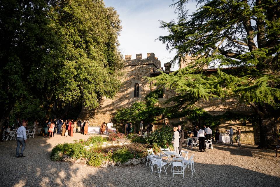 Aperitivo in giardino