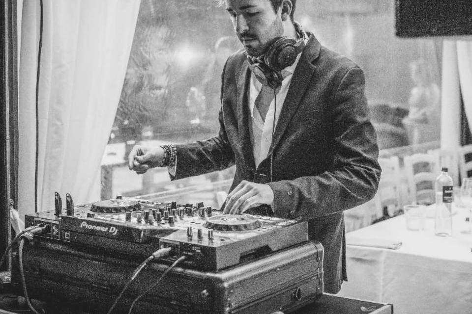 DJ Scando