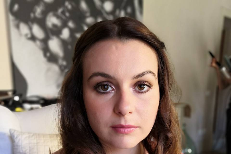 Giulia Avarello makeup