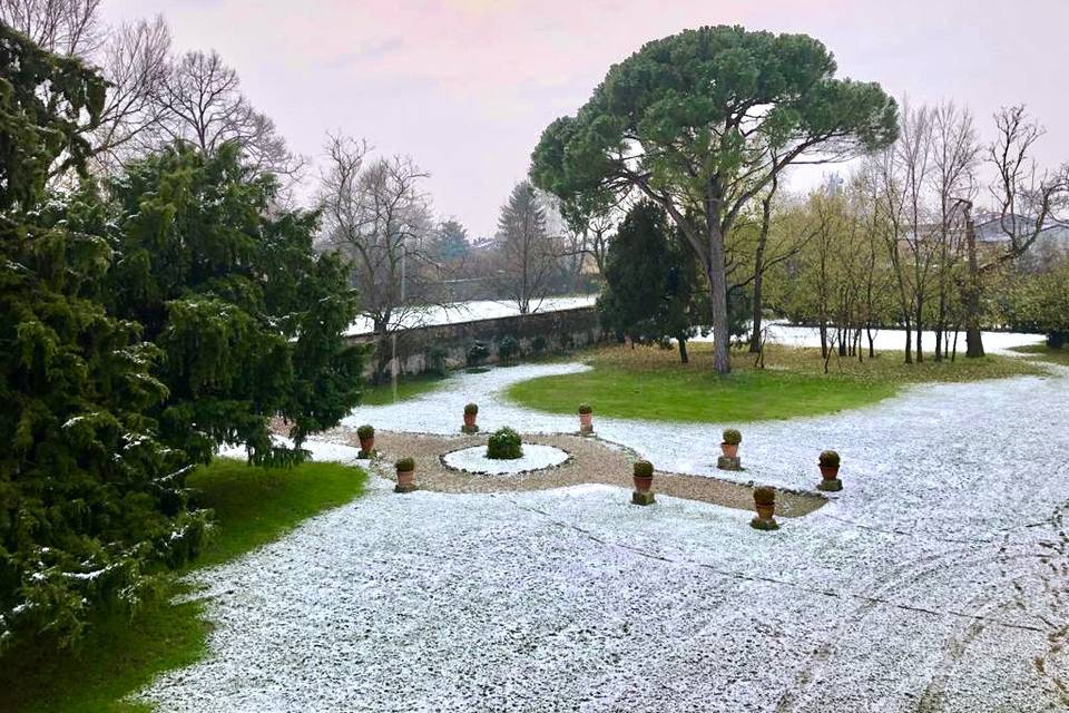 Il Giardino innevato