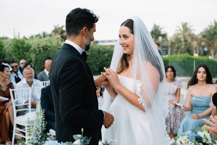 Wedding M&A