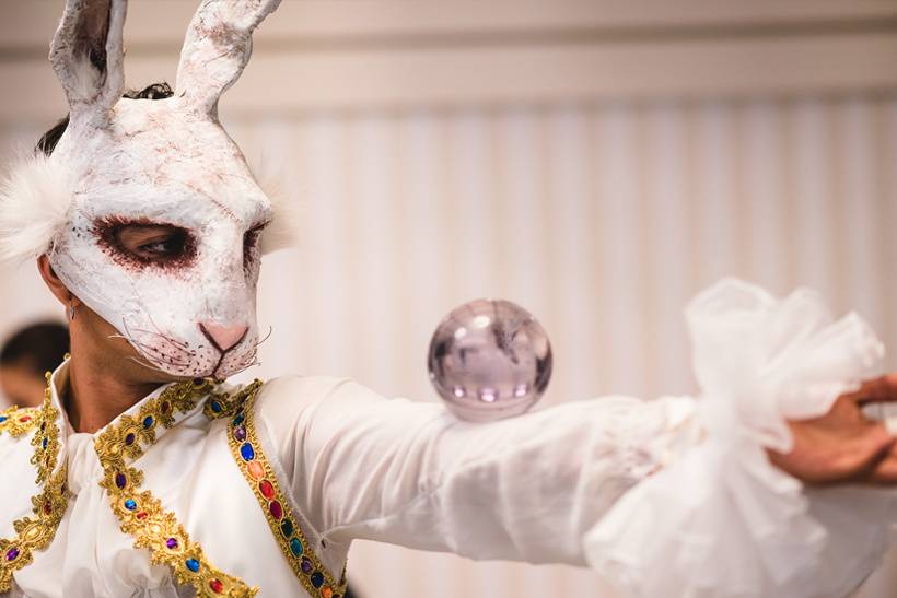 Artista Alice Wonderland