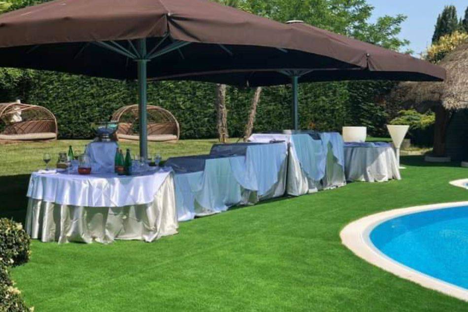 Giardino con piscina