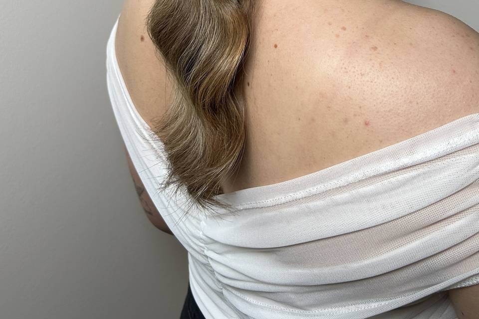 Glam ponytail