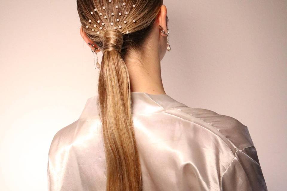 Pearl hairstyle