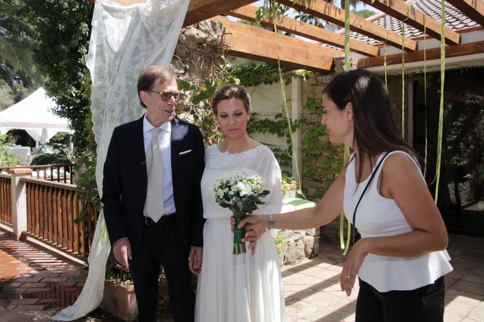 Consegna bouquet alla sposa