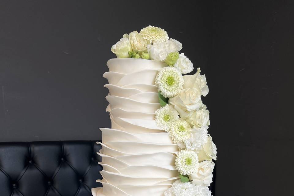 Petali di zucchero e cascata