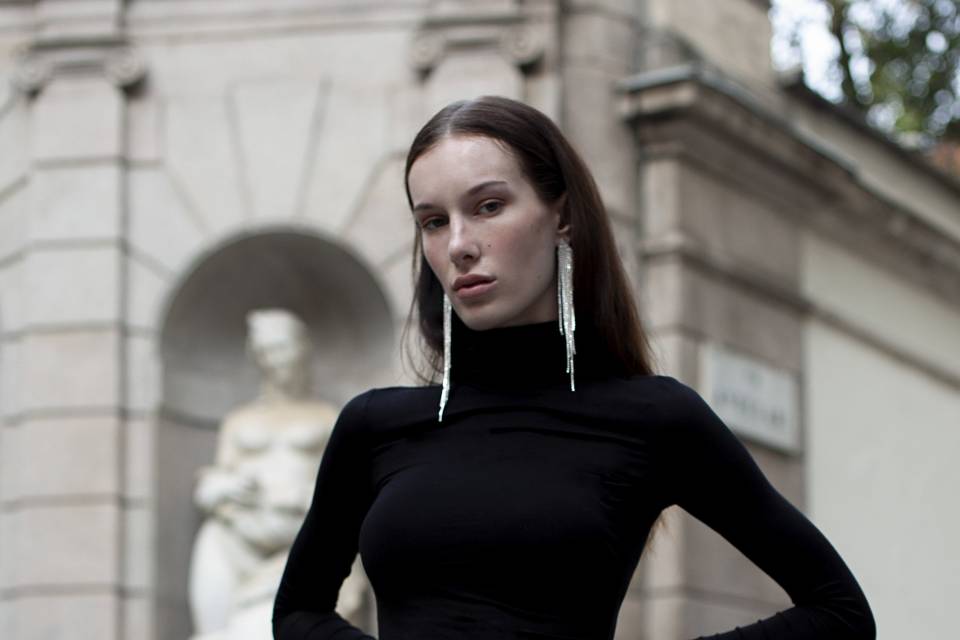 Modella