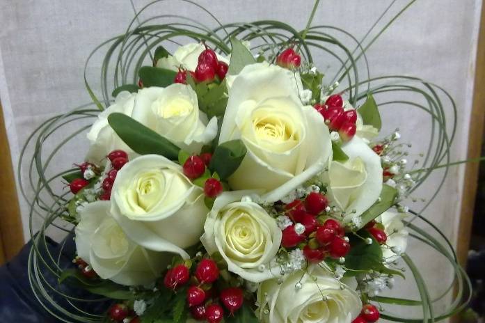 Bouquet sposa con rose avance