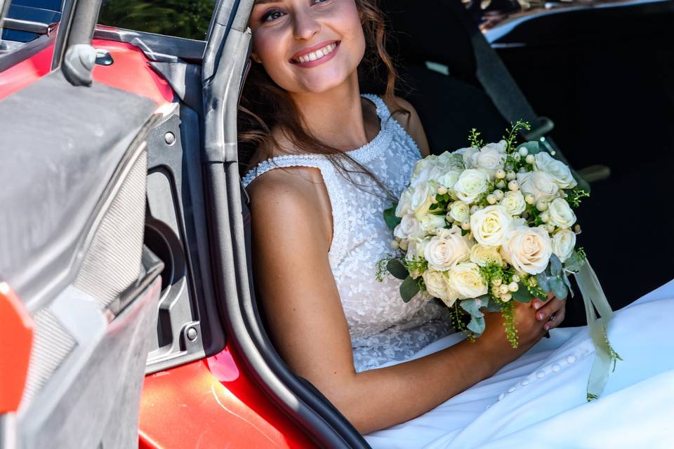 Giada in ferrari