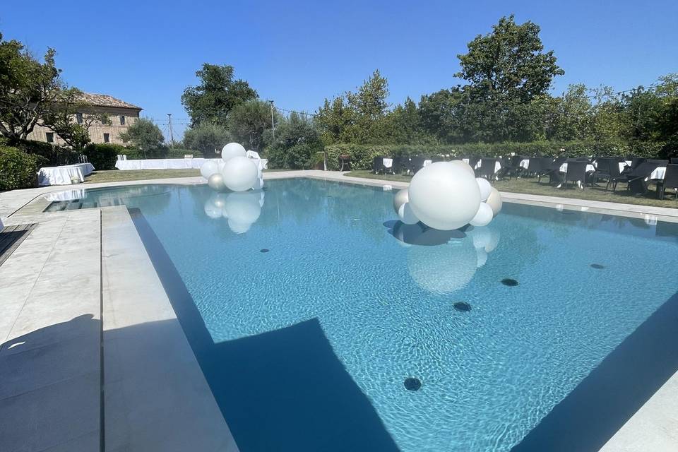 Villa Anitori balloon pool