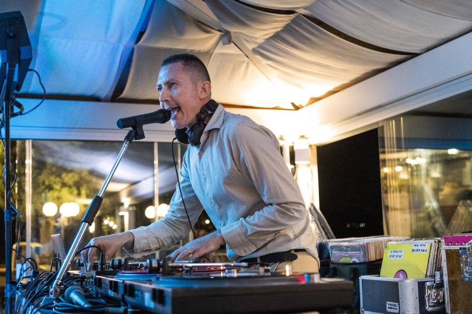DJ Leo Dance