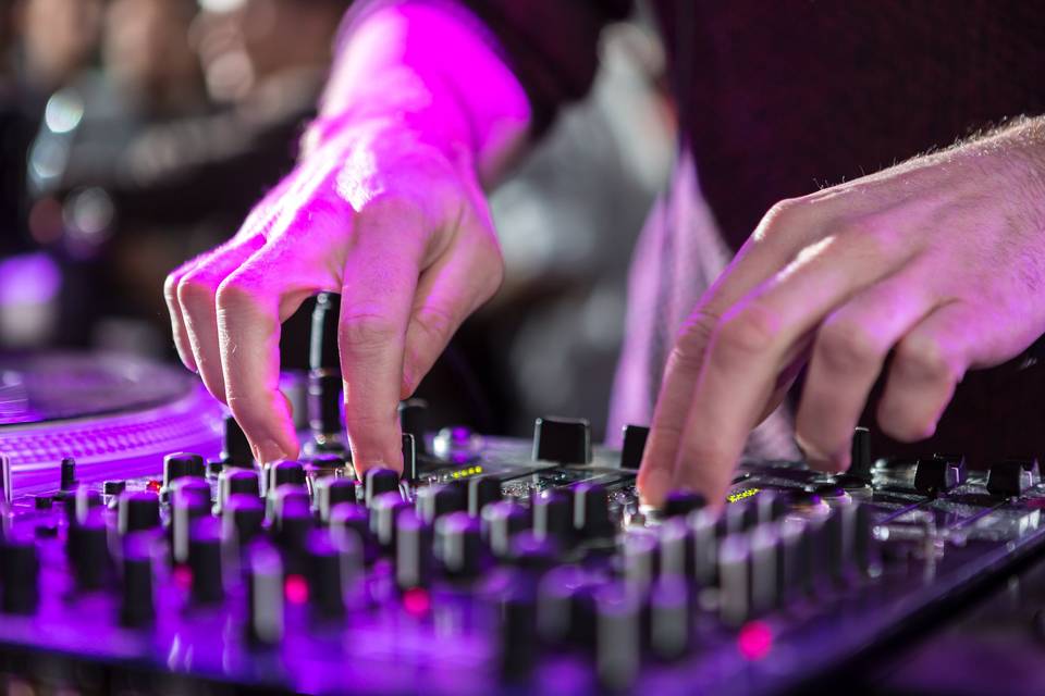 Dj matrimonio