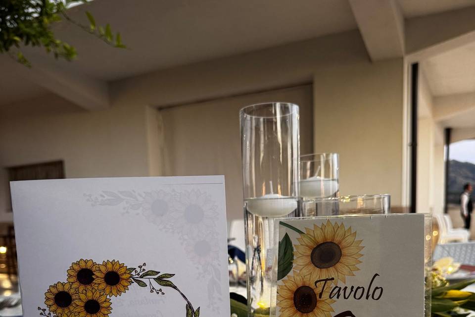Menù e segnatavolo🌻