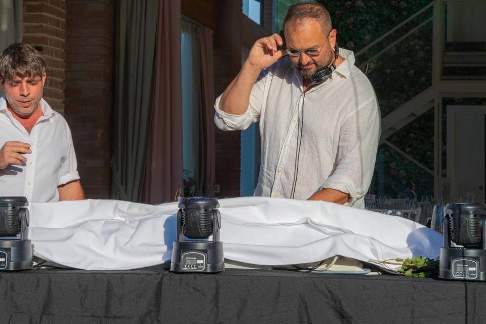 Dj