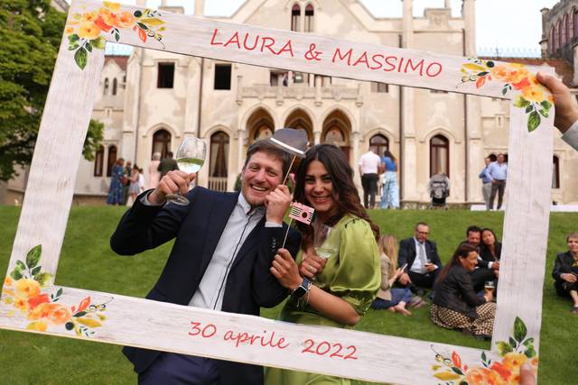 Come coinvolgere gli ospiti al matrimonio: il photo booth fai da te -  Doppio Scatto