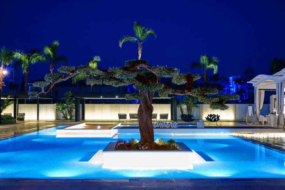 Pool Hotel