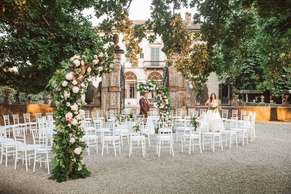 Spiral garden wedding