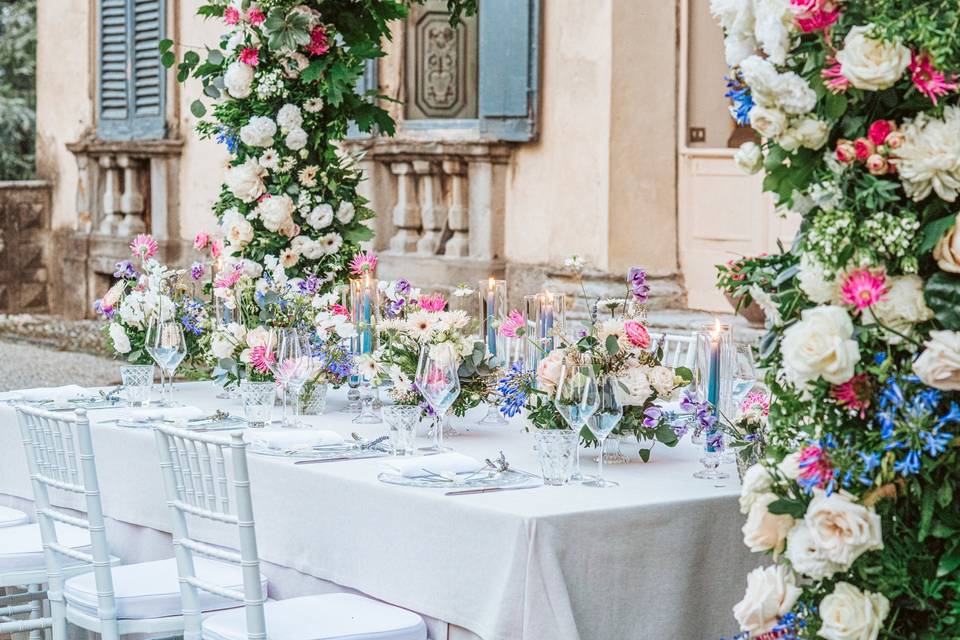 Summer tablescape