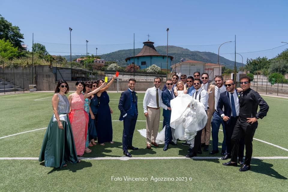 Calcio-sposi