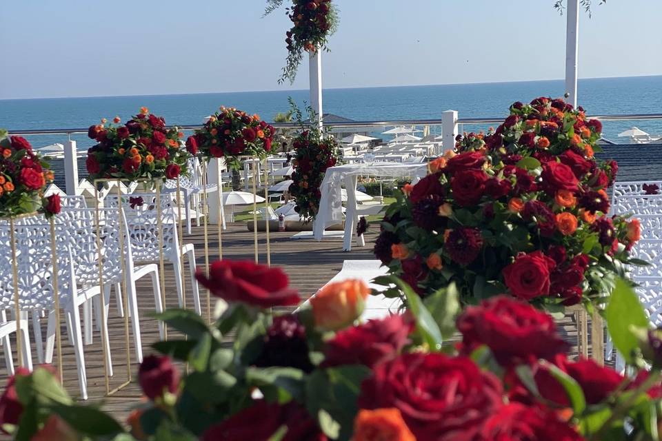 V Lounge Beach