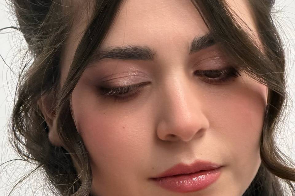 Bridal make-up