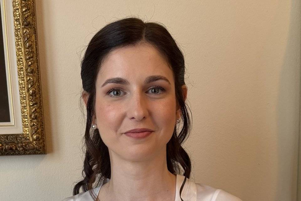 Bridal make-up