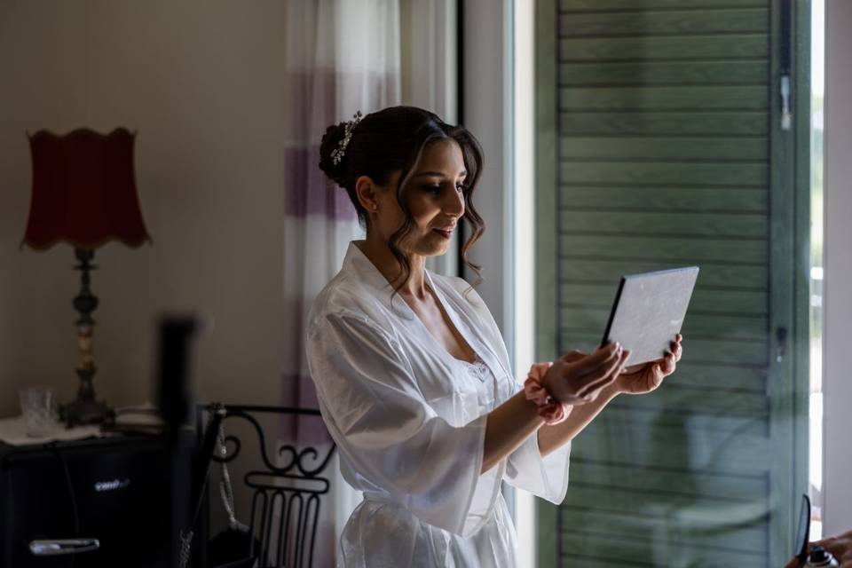 Bridal make-up