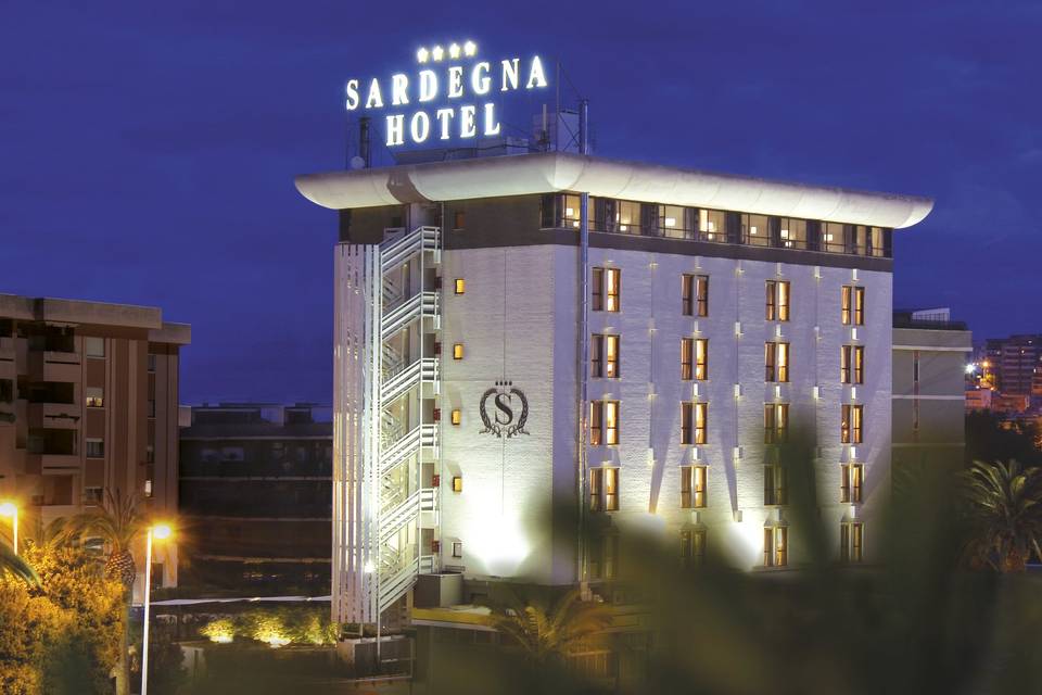 Sardegna Hotel Suites & Restaurant