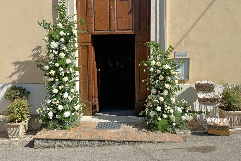 Allestimento esterno chiesa
