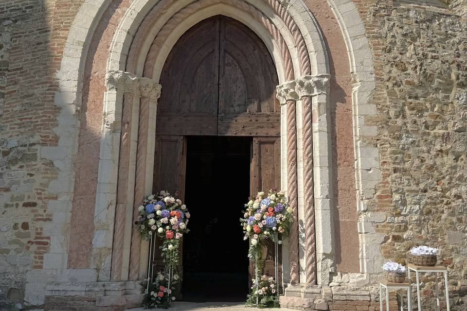 Allestimento esterno chiesa