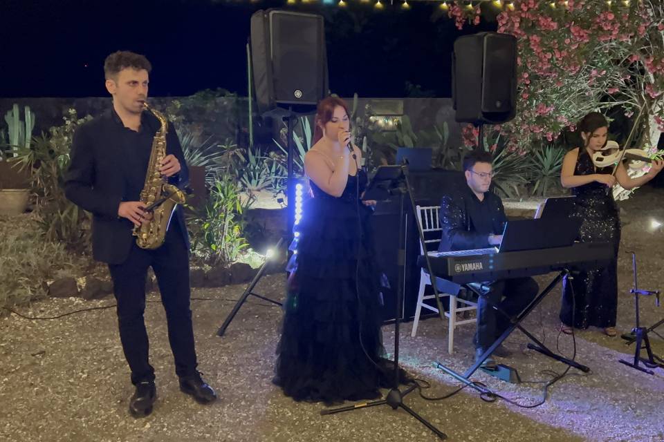 Ensamble