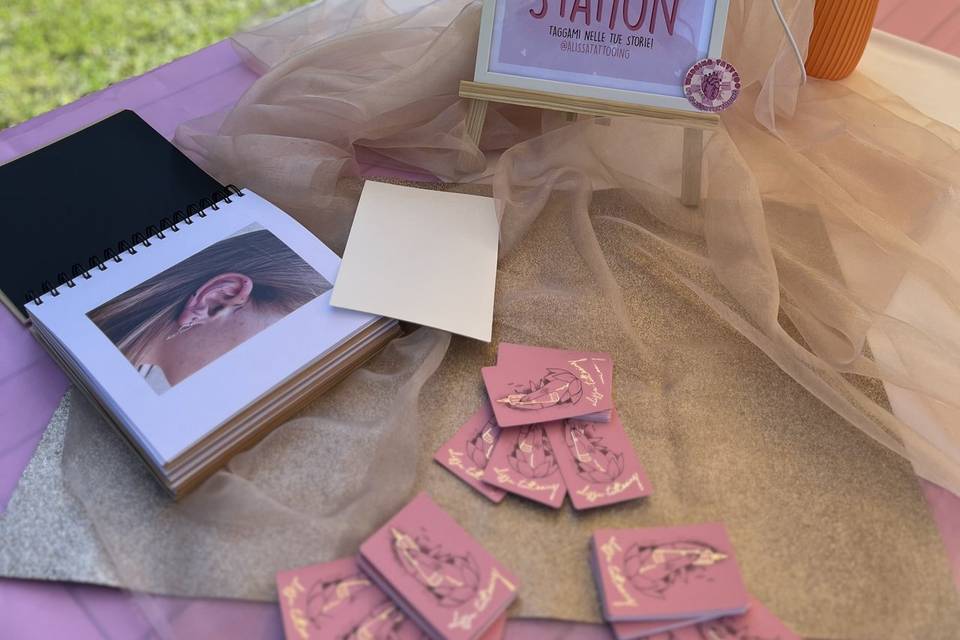 Tattoo station