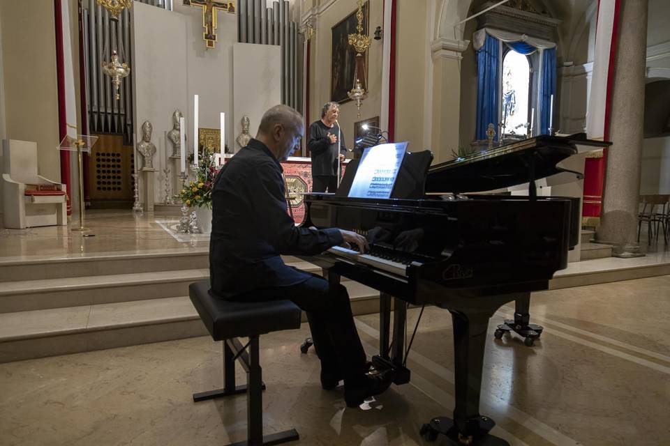 Al pianoforte con voce