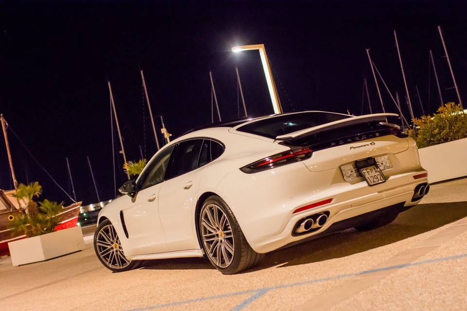 Porsche Panamera 4S