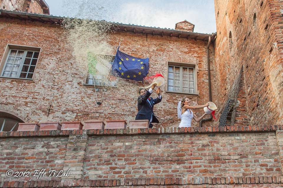 Lancio del riso al contrario