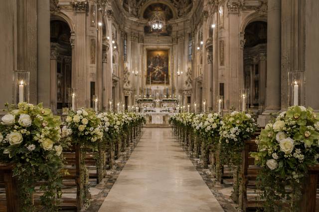 Chiesa in fiore