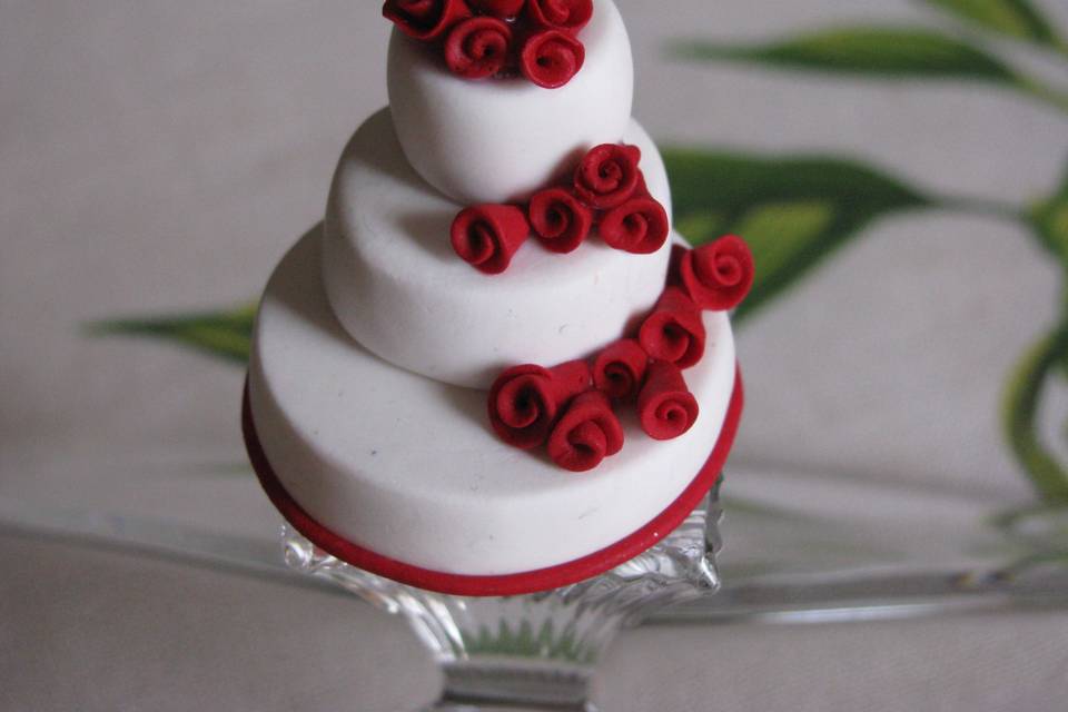 Mini wedding cake