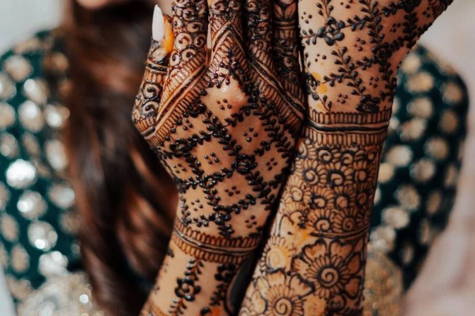 Myam Mehndi Artist