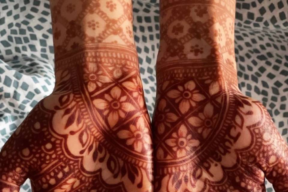 Myam Mehndi Artist