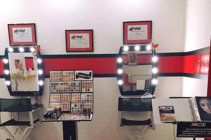 Postazioni trucco cinecittà