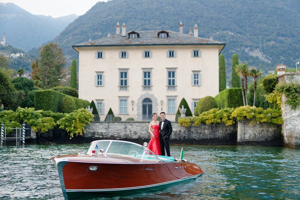 Lake como Boat