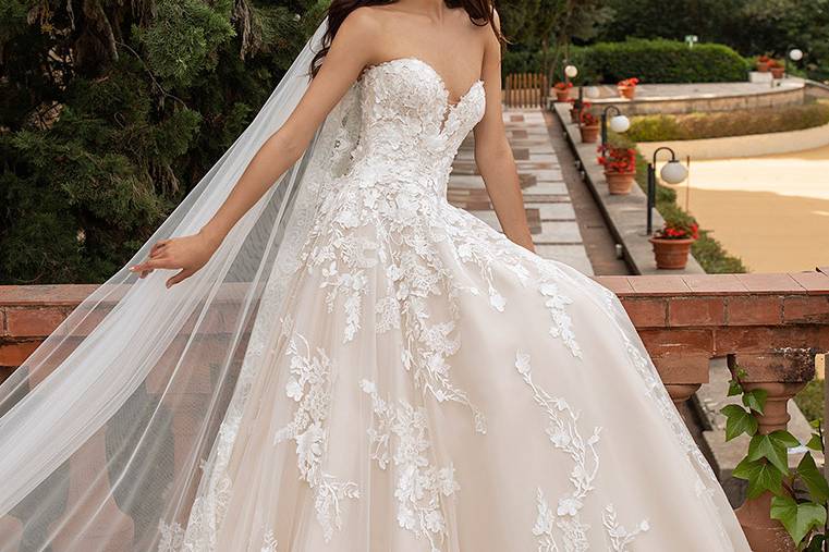 Pronovias