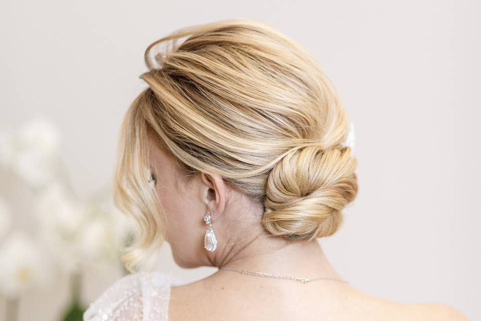 Sposa, chignon morbido 2d