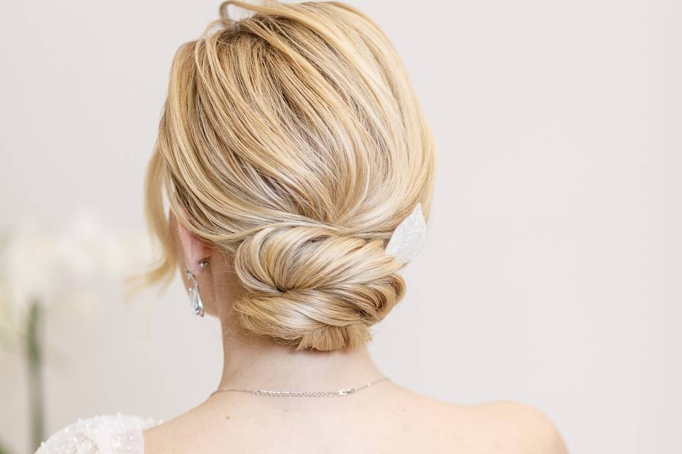 Sposa, chignon morbido 2d