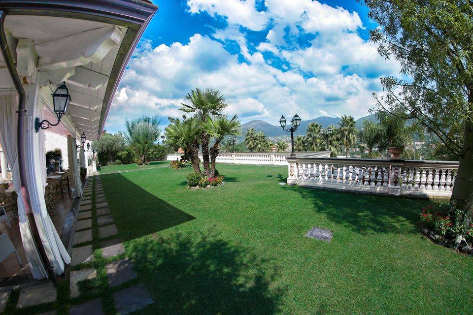 Giardino superiore e gazebo